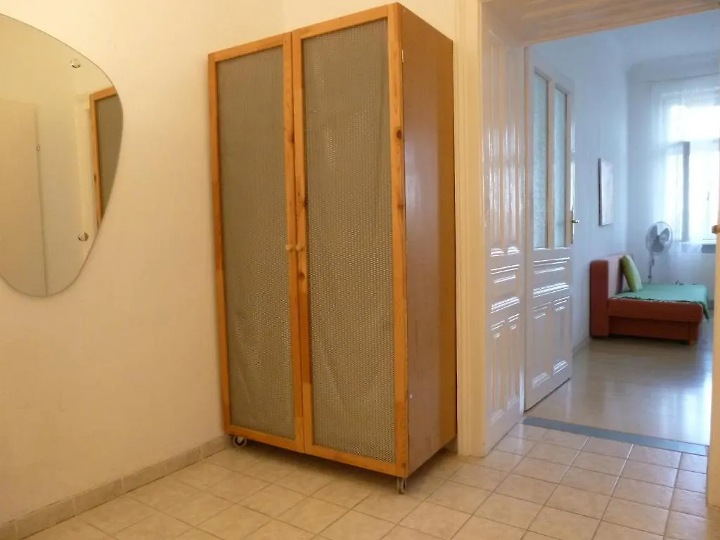 Aparthotel Apartments Maximillian Vienna